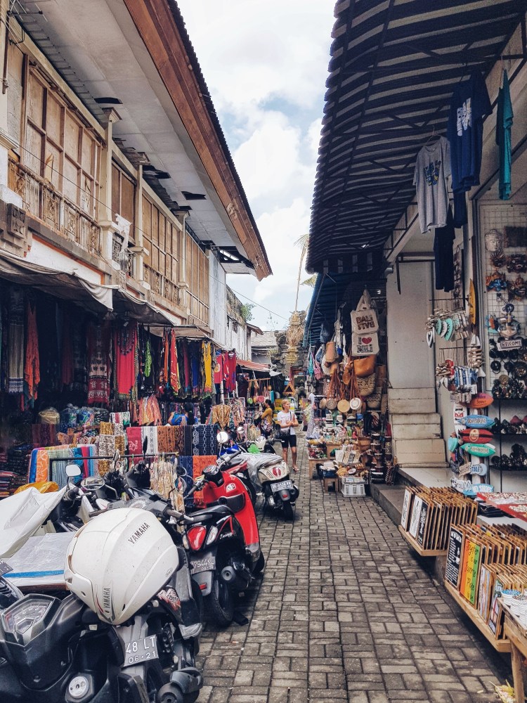 Ubud Art Market: A Guide to Shopping in Ubud