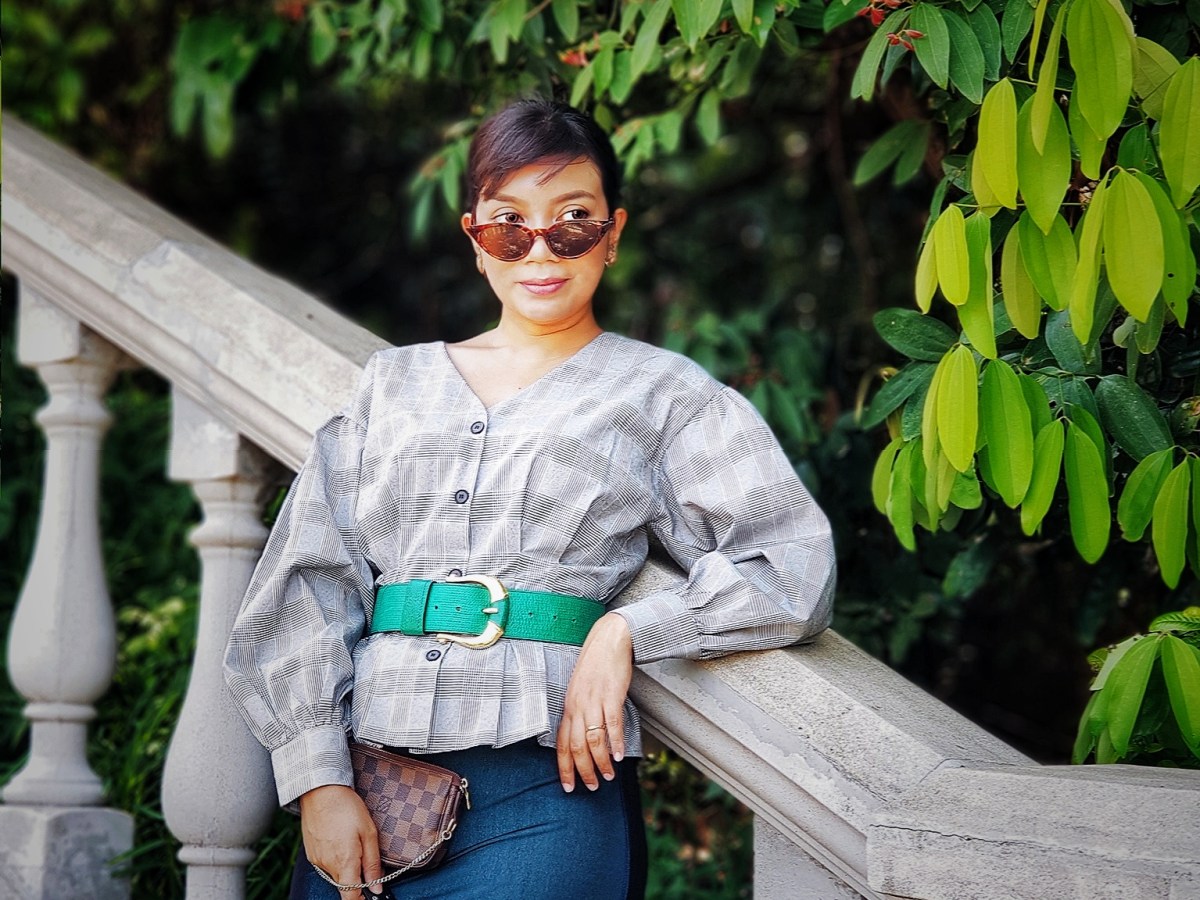2 Ways to Style a Puff Sleeve&nbsp;Blouse