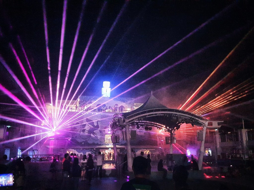 World Dream Cruises Light Show