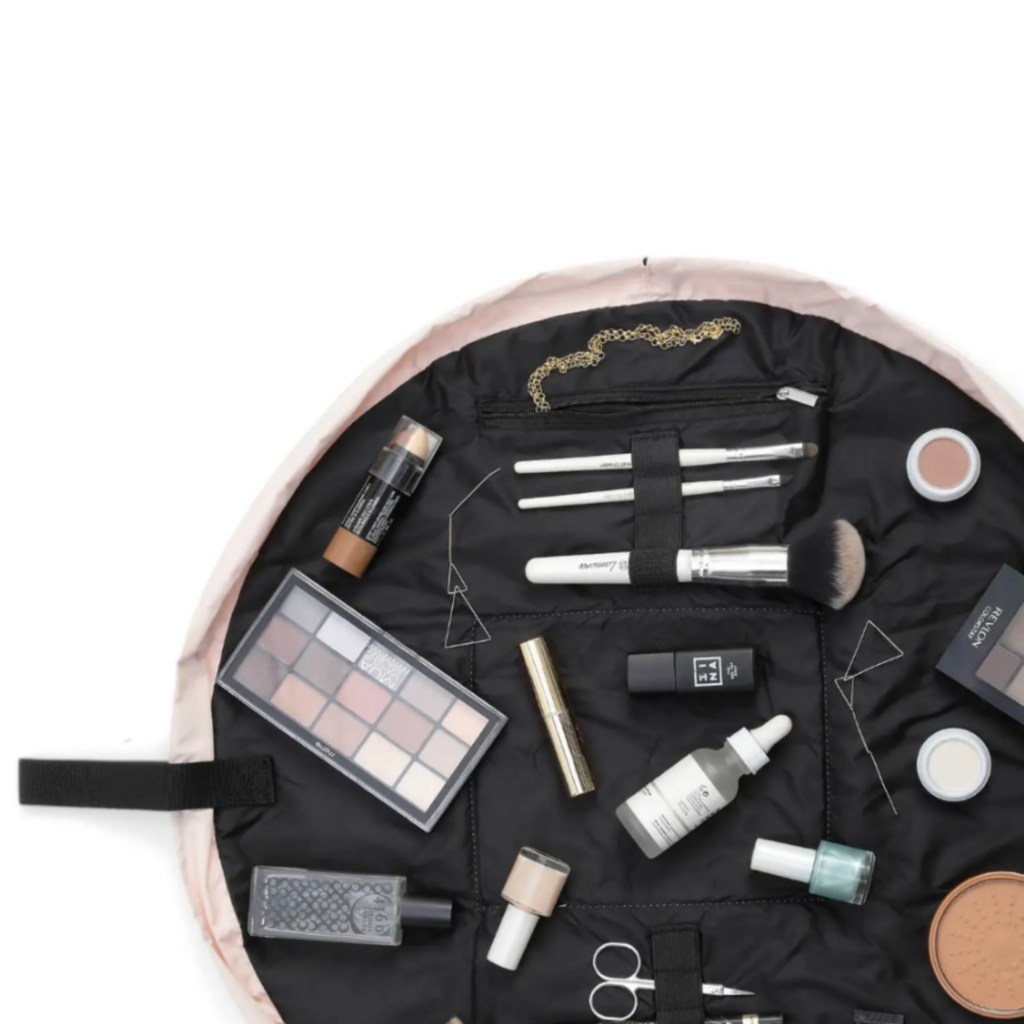 Essential Toiletries for Female Travellers