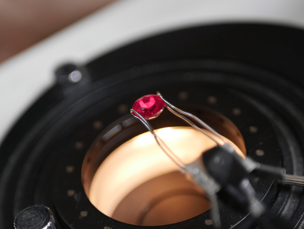 Jewellery Design & Management International School&nbsp;(JDMIS)