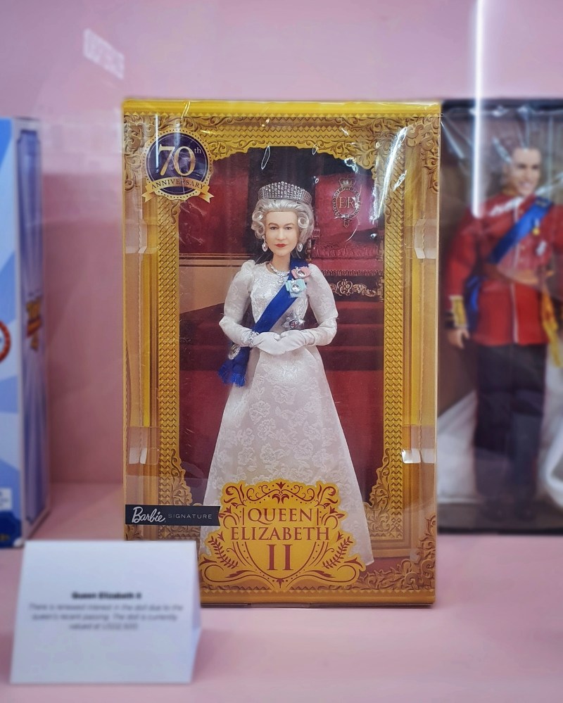 Queen Elizabeth II 70th Anniversary Platinum Jubilee Doll House of Dreams: The Biggest Barbie Exhibition in Singapore ION Orchard