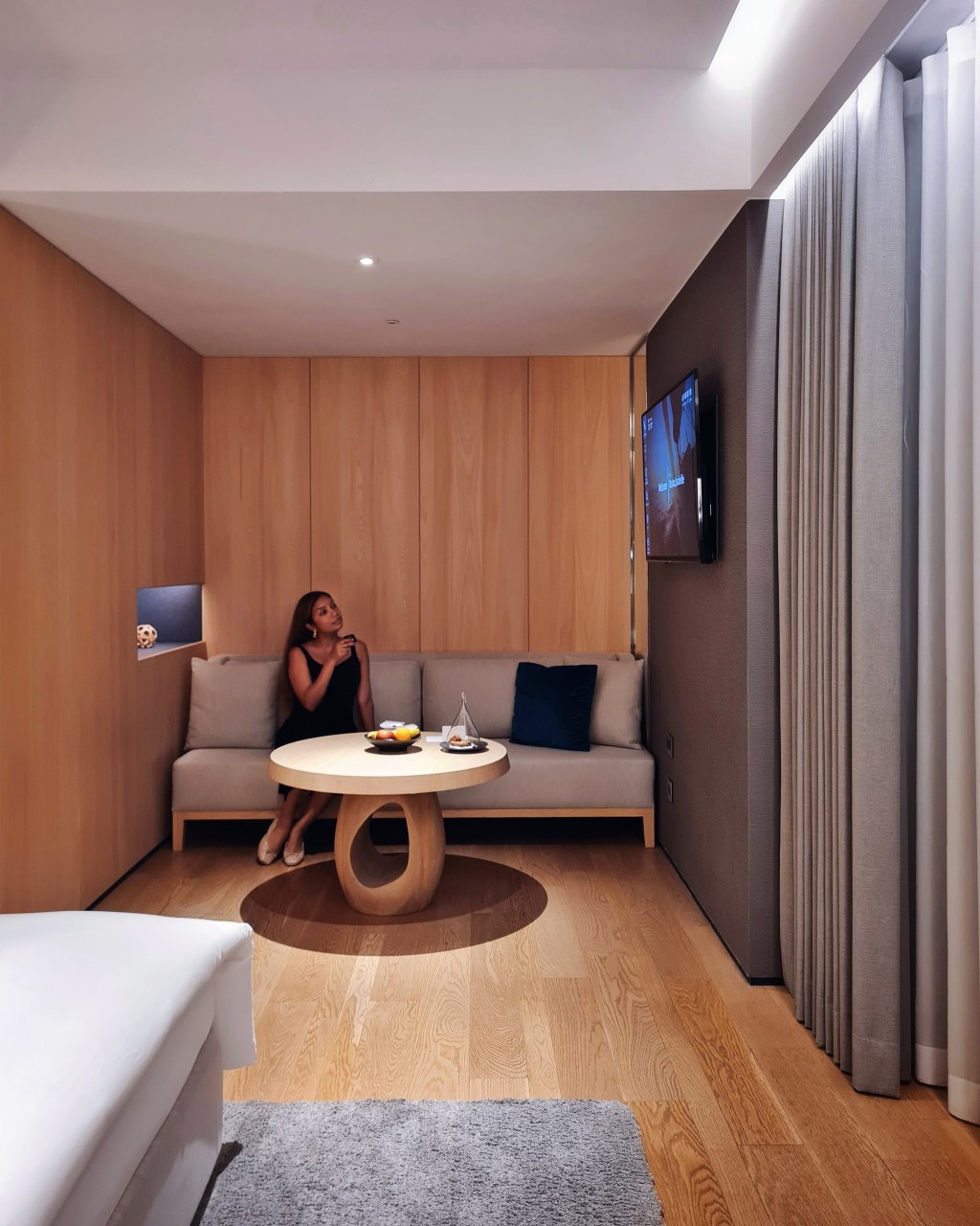 Silks Club: A Luxurious Art Gallery Hotel in Kaohsiung City