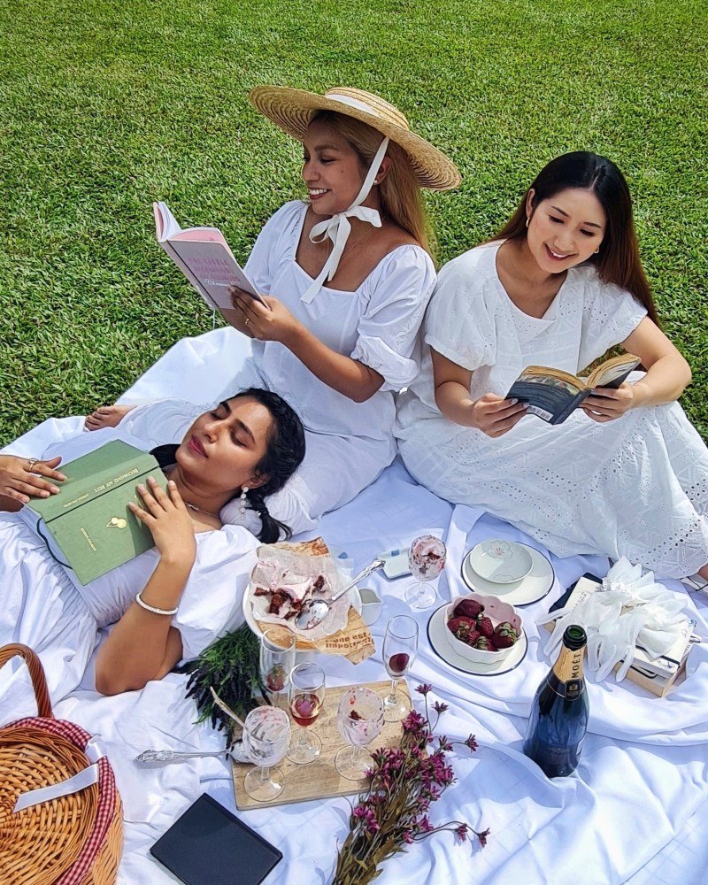 A Garden Picnic in Singapore