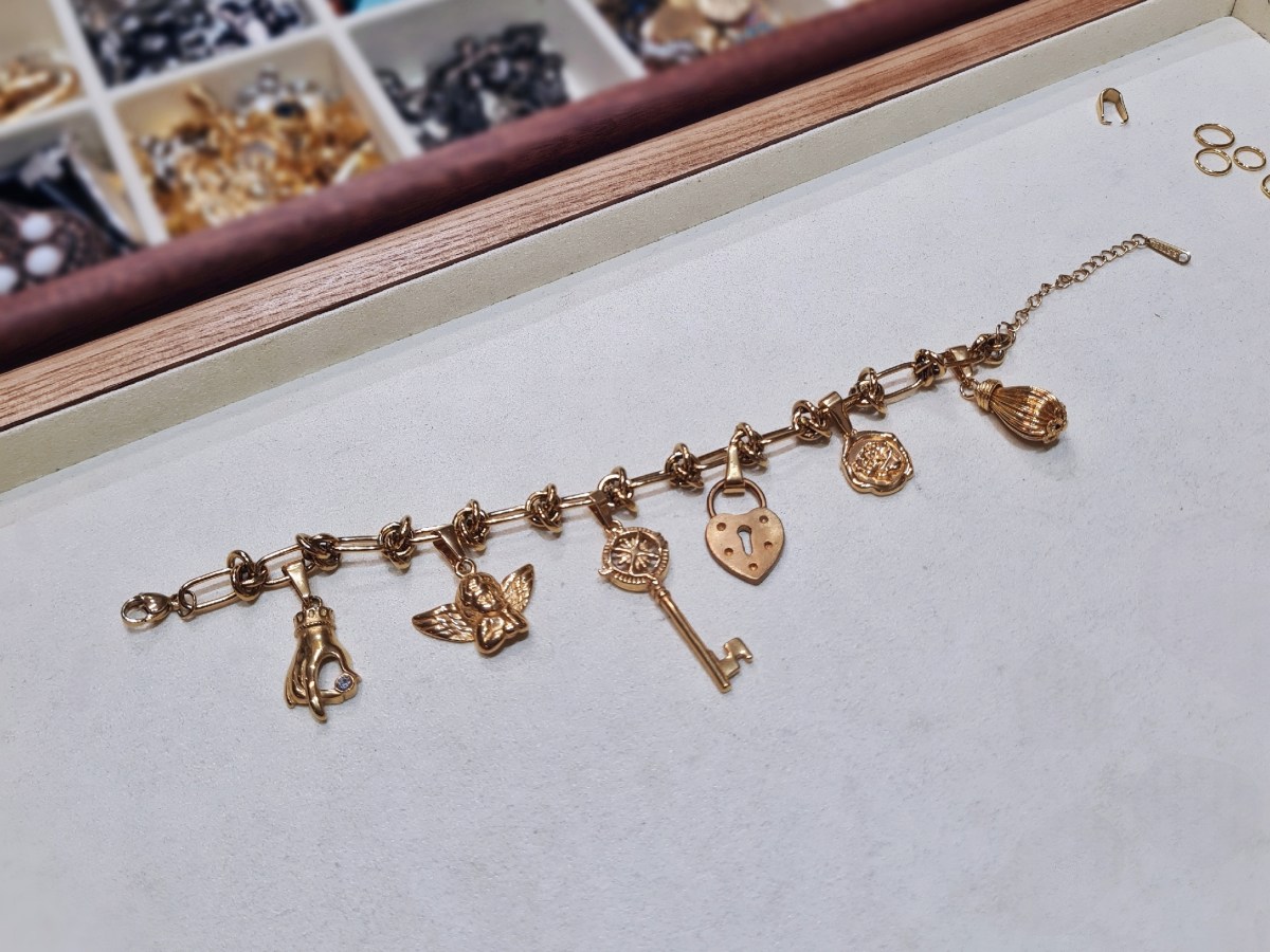 DIY Charm Bracelet at Echo&nbsp;Vintage
