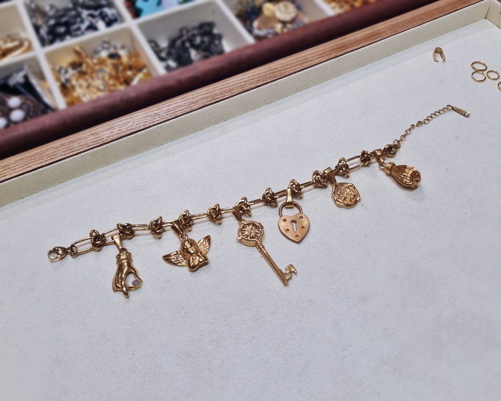 DIY Charm Bracelet at Echo Vintage