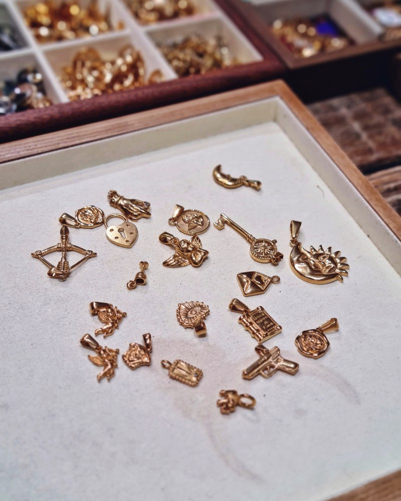 DIY Charm Bracelet at Echo Vintage