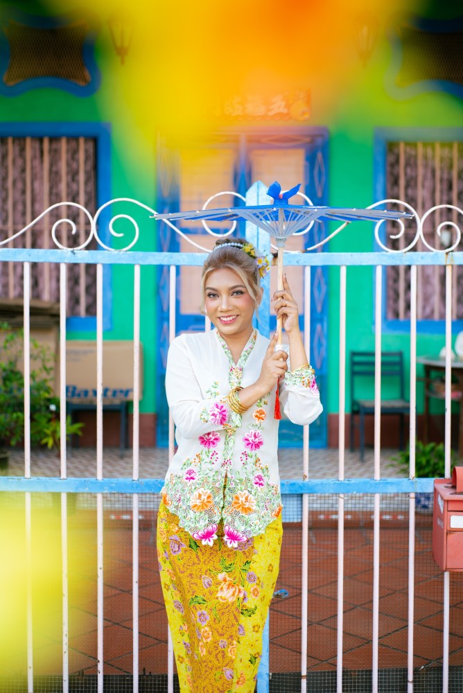 Nonya Peranakan Photoshoot in Singapore Peranakan Mansion