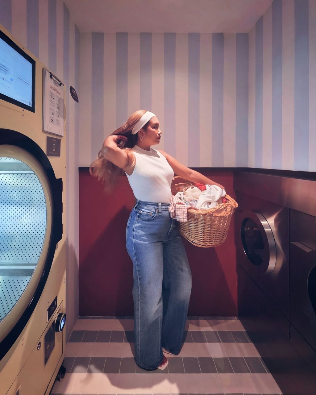 Levi’s Ribcage Wide Leg Jeans: The Vintage-Inspired Fit