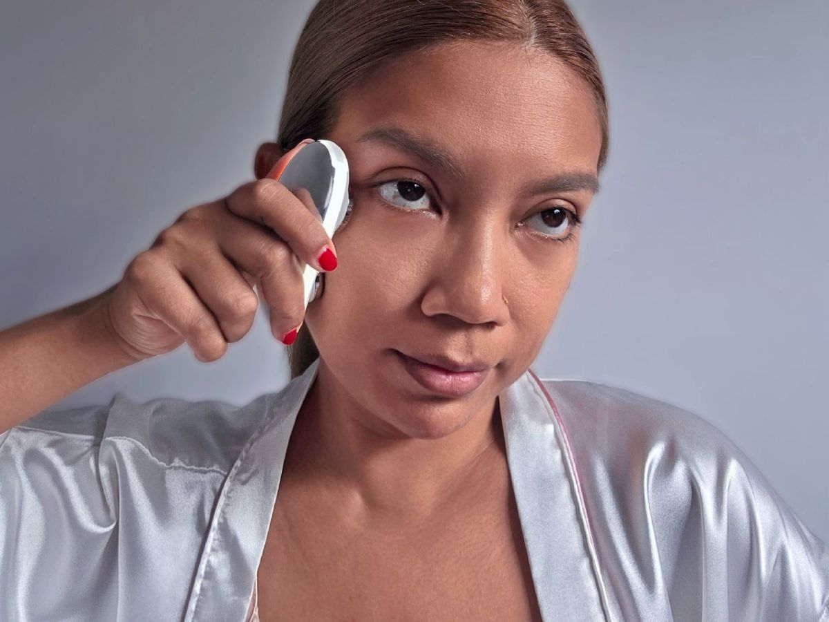 ZIIP HALO: A Microcurrent Facial Device for Sculpting and Tightening at&nbsp;Home